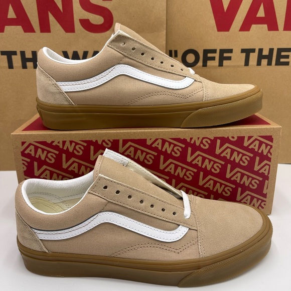 Vans WMNS Beige and White Sneakers
Old Skool
Sesame/Gum
VN0A38G1QA2 Sneakers - Picture 15 of 16